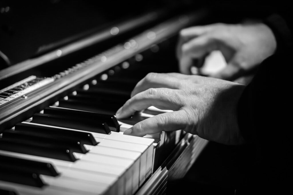 piano, hands, pianist